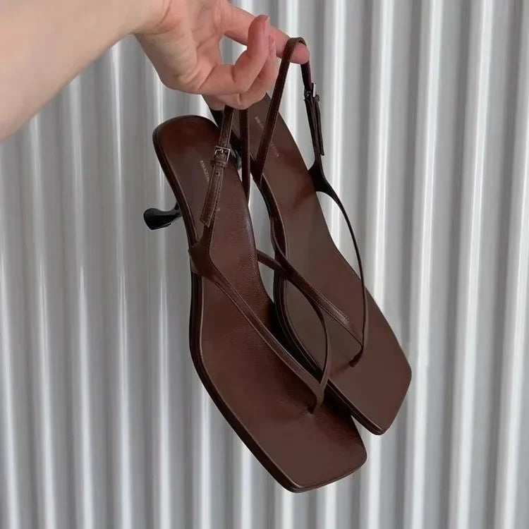 סנדלים דגם שרלוט
